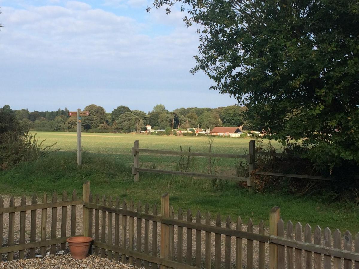 Anvil & Stable Cottages Felbrigg Exterior photo